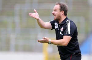 Trainer Alexander Zorniger in Aktion - Foto: GEPA pictures