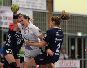 Kapitänin Karolina Kudlacz beim 32:23-Sieg in Bietigheim - Foto: Sebastian Brauner