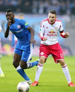 Denis Weidlich (Rostock) und Daniel Frahn (RB Leipzig) - Foto: GEPA pictures/ Roger Petzsche