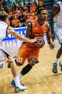 Josh Parker konnte trotz seiner 17 Punkte die Niederlage gegen Bonn nicht verhindern - Foto: Mitteldeutscher BC