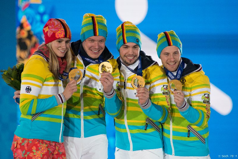 Sotchi 2014: Rennschlitten Teamwettbewerb - Deutschland mit Natalie Geisenberger, Felix Loch, Tobias Arlt und Tobias Wendl - Foto: Sochi 2014 Olympic Winter Games