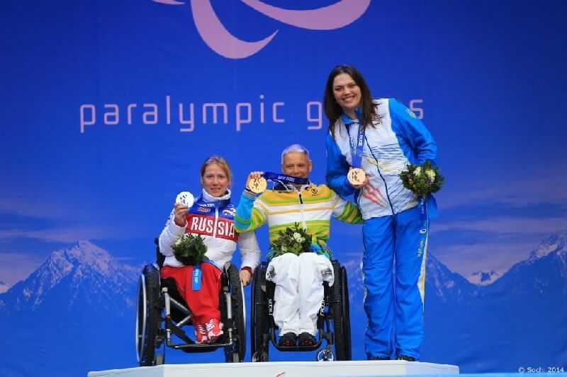 Sotchi 2014 Paralympics: Svetlana KONOVALOVA (RUS), Andrea ESKAU (GER), Olena IURKOVSKA (UKR) bei der Siegerehrung Biathlon 6 km sitzend - Foto: Sochi 2014 Paralympic Winter Games