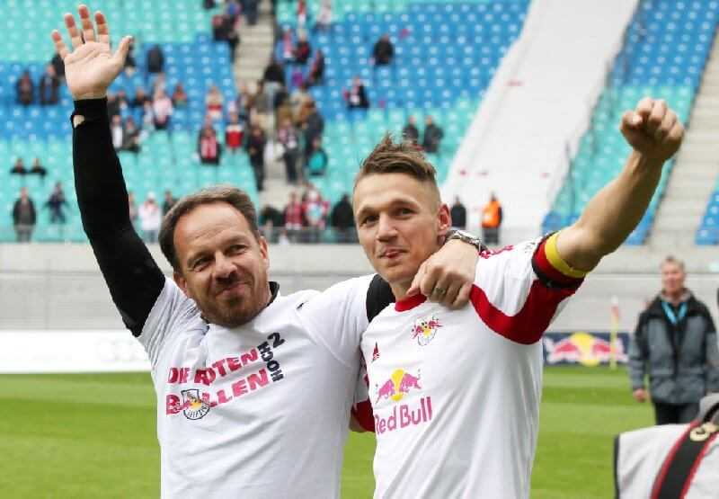 RB Leipzig vs. 1. FC Saarbrücken - Alexander Zorniger und Daniel Frahn (RB Leipzig) - Foto: GEPA pictures/Roger Petzsche