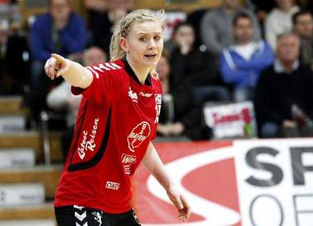 Handball-Bundesliga am 08.01.2014 - Bayer Leverkusen vs. Trier 35:28 in der Smidt-Arena in Leverkusen - Kim Naidzinavicius (15) - Foto: Ralf Kardes