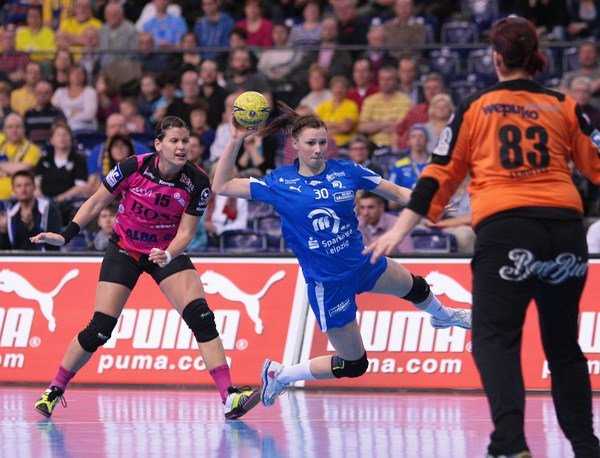 HC Leipzig in Wittlich vor erster Bestandsaufnahme - Nele Reimer greift mit ihrem Team bei der WM nach einer Medaille - Foto: Sebastian Brauner, Sportsnine
