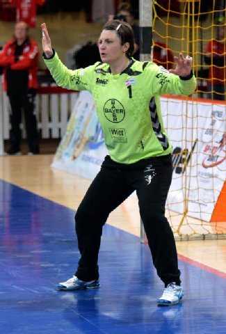 Bayer Leverkusen: Natalie Hagel wieder im Mannschaftstraining - Foto: Ralf Kardes