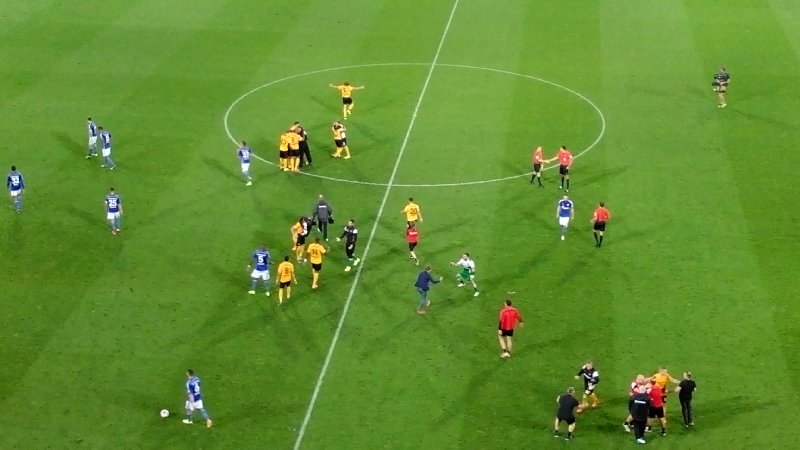 DFB-Pokal: „Dynamo is back“ – Leidenschaft und Teamkompaktheit bezwingen verdient Champions-League-Teilnehmer Schalke 04 - Foto: SPORT4Final