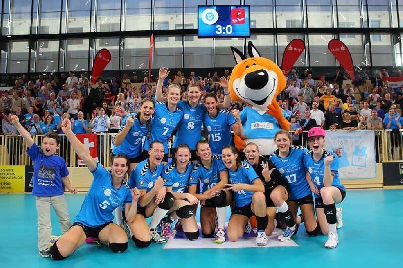 Volleyball: VC Wiesbaden besiegt deutlich Rote Raben Vilsbiburg - Foto: Detlef Gottwald