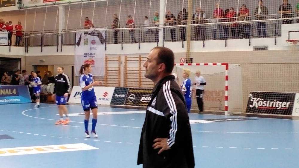 Handball-EM 2014: In der Champions League mit Buducnost Podgorica unterwegs beim Thüringer HC: Dragan Adzic (Vordergrund) und Katarina Bulatovic sowie Suzana Lazovic - Foto: SPORT4Final