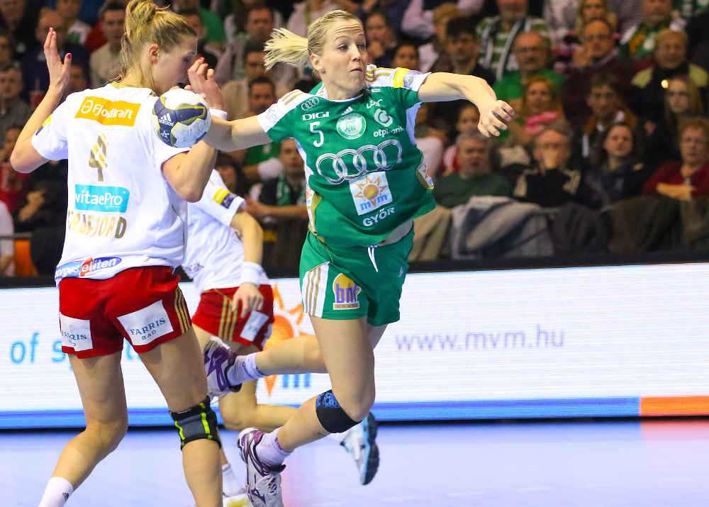 Champions League: Győri Audi ETO KC verliert Top-Match gegen Larvik HK - Heidi Löke und Marit Frafjord - Foto: Anikó Kovács und Tamás Csonka (Győri Audi ETO KC)