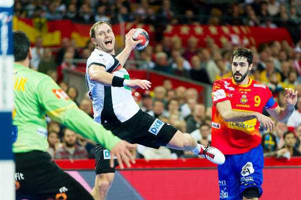 Handball EM 2016 Gruppe C: Deutschland von Spanien nach großem Kampf bezwungen - Steffen Weinhold - Foto: ZPRP / EHF