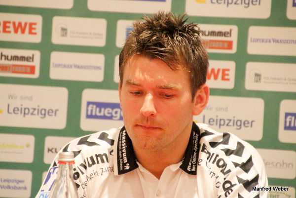 Der ambitionierte Cheftrainer des SC DHfK Leipzig, Christian Prokop, ist ein begehrter und sehr sachkundiger Gesprächspartner. - 1-_MG_6923