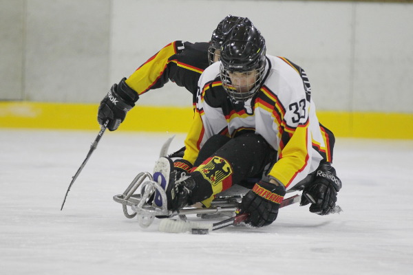 Sledge-Eishockey: Über EM und WM zu den Paralympics nach Pyeongchang - Lucas Sklorz - Foto: DBS / Ising