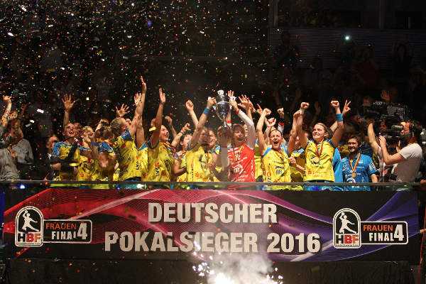 DHB-Pokal Final4: HC Leipzig mit Titel und Karolina Kudlacz-Gloc herausragender MVP - Foto: Sebastian Brauner