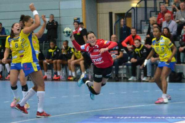 Macarena Aguilar - Handball Champions League: Thüringer HC bezwang Metz - Foto: Hans-Joachim Steinbach / Thüringer HC