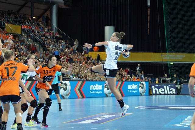 Emily Bölk - Handball WM 2017 - Deutschland vs. Niederlande - Arena Leipzig - Foto: Jansen Media