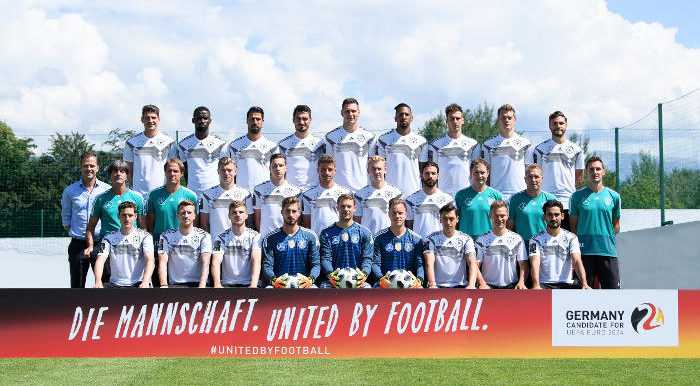Fußball WM 2018 Russland - DFB - Deutschland - DFB Mannschaft ist „United by football“ - Bewerbung UEFA EURO 2024 - Foto: DFB