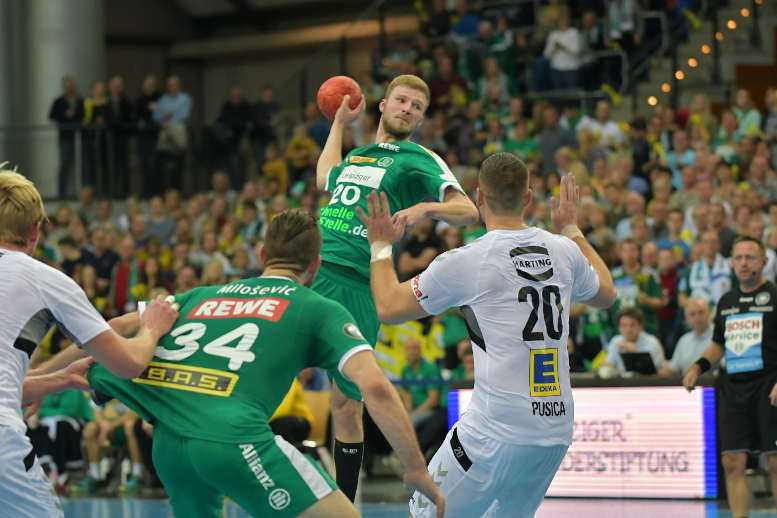 Philipp Weber - SC DHfK Leipzig vs. GWD Minden - Handball Bundesliga - Arena Leipzig am 11.11.2018 - Foto: Rainer Justen