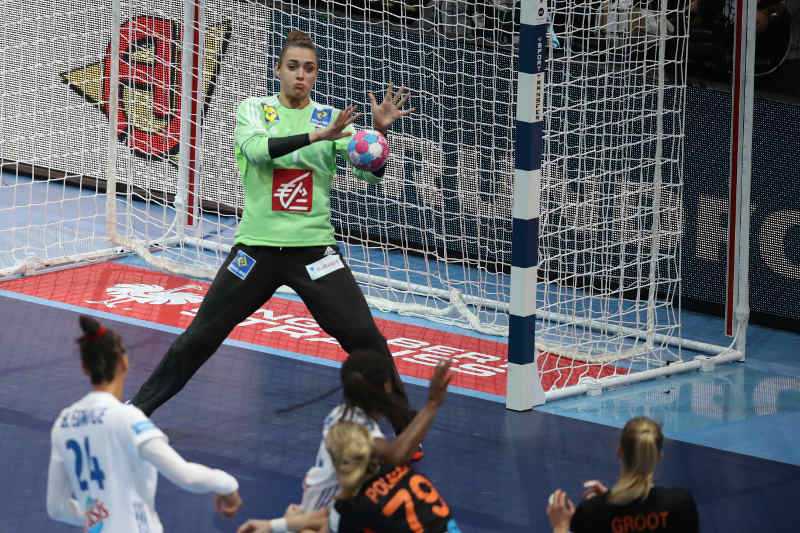 Handball EM 2018 - Halbfinale Frankreich vs. Niederlande - Laura Glauser - Copyright: FFHandball / S. Pillaud
