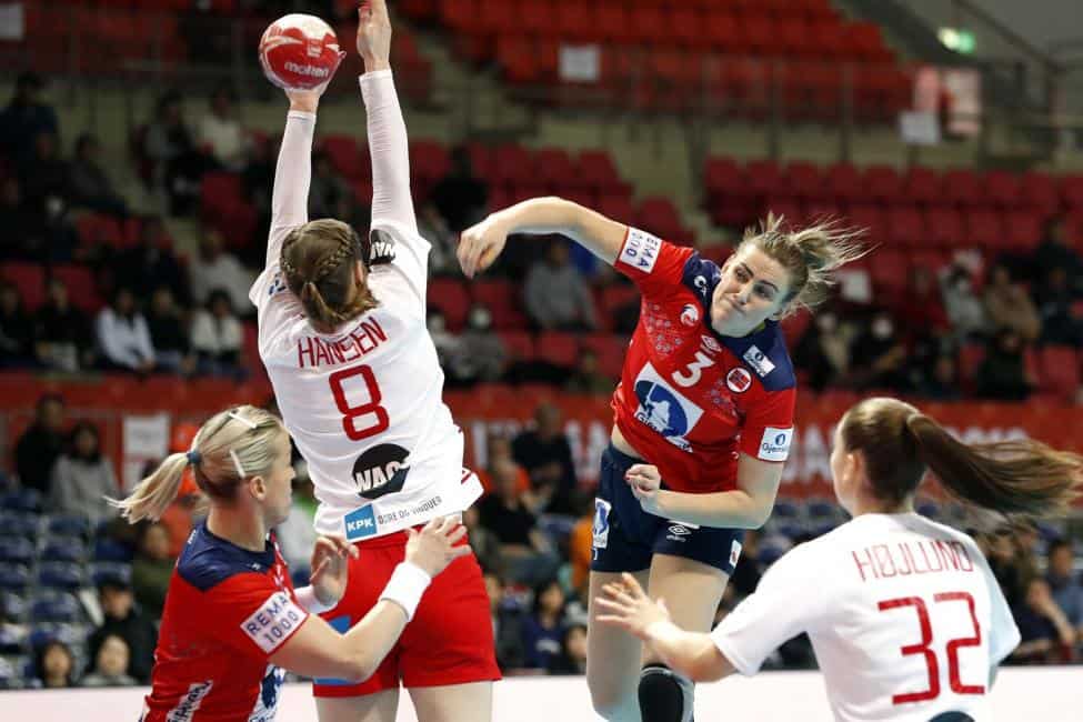 Handball WM 2019 - Emilie Arntzen (3) - Norwegen vs Dänemark - Copyright: IHF