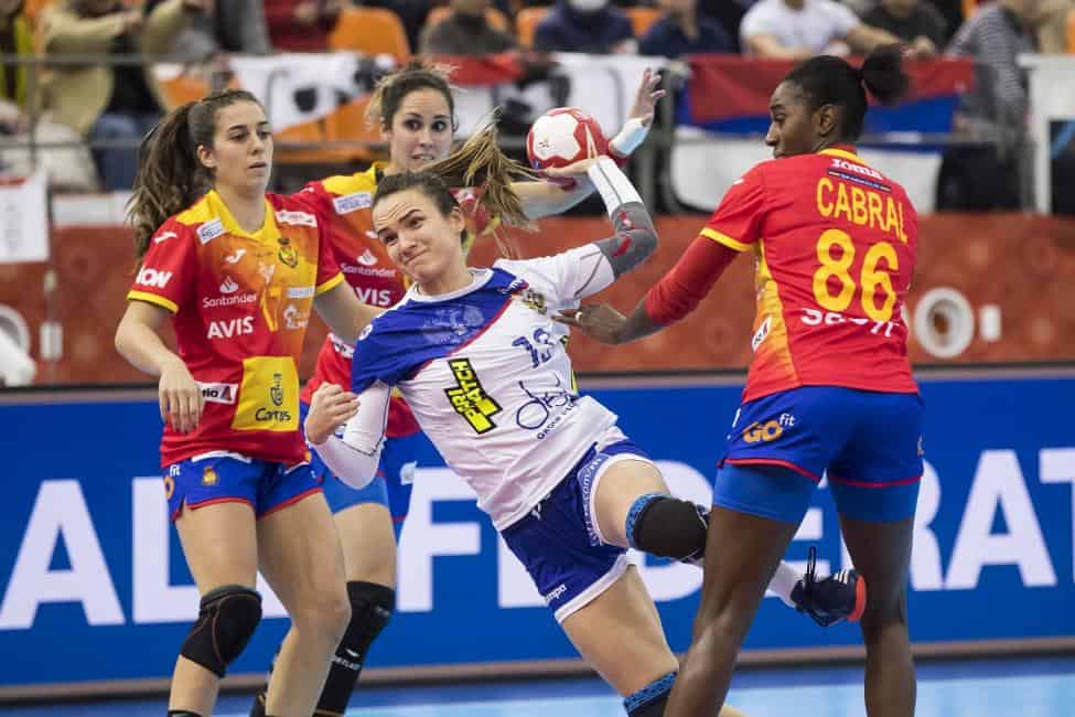 Handball WM 2019 - Russland vs. Spanien - Anna Vyakhireva (13) - Copyright: IHF