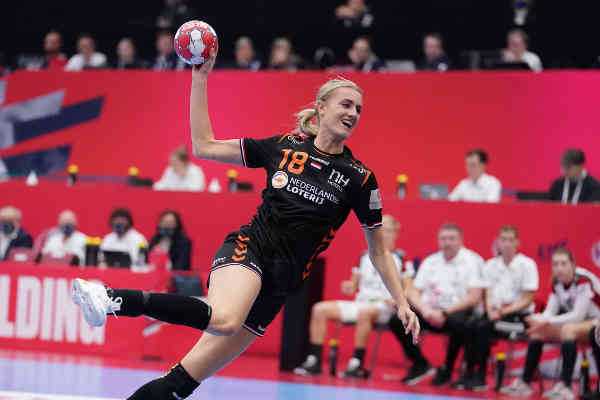 Handball EM 2020 Frauen - Kelly Dulfer - Niederlande vs. Ungarn - Copyright: Henk Seppen