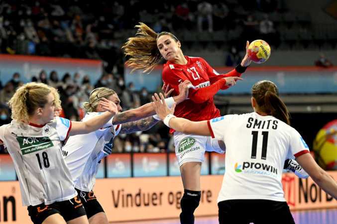 Handball WM 2021 - Deutschland vs. Dänemark - Copyright: Königlicher Spanischer Handballverband / RFEBM - T. Torrillas