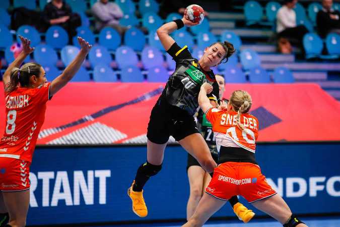 Handball EM 2020 - Emily Bölk - Deutschland vs. Niederlande - Copyright: Imago (über SPORT1)