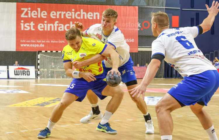 Handball 2. Bundesliga - HC Empor Rostock vs. Dessau-Roßlauer HV - Copyright: Sebastian Heger