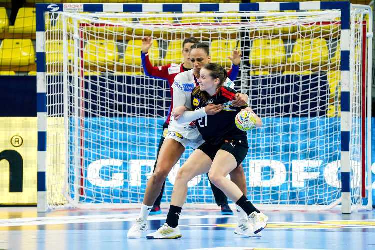 Handball EM 2022 Frauen EHF EURO - Frankreich vs. Deutschland - Copyright: ©FFHandball__ICON_SPORT