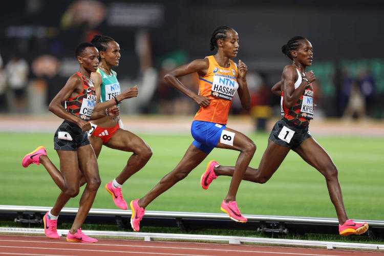 Leichtathletik WM 2023 Budapest 5000 Meter Faith Kipyegon Sifan Hassan - Copyright: Getty Images for World Athletics