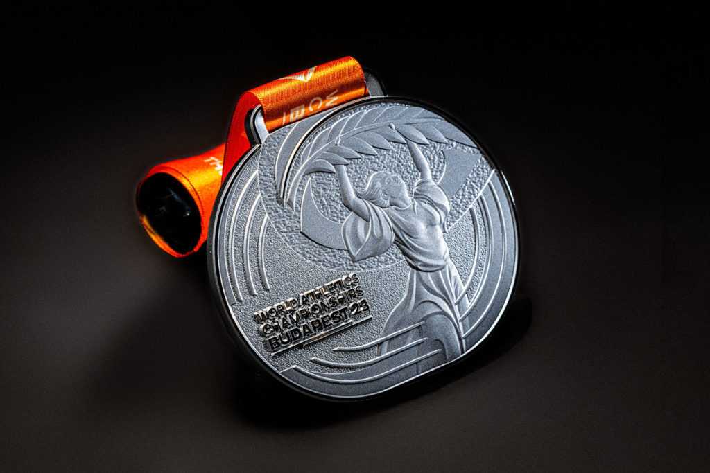 Leichtathletik WM 2023 Budapest - Silber Medaille - Copyright: Leichtathletik Weltmeisterschaften Budapest 23